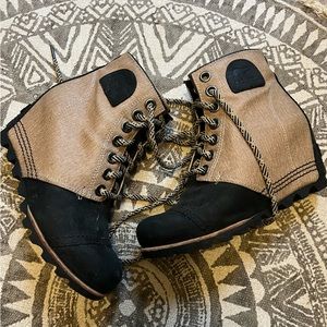 Sorel boots, still In great shape!!! Lots of life let